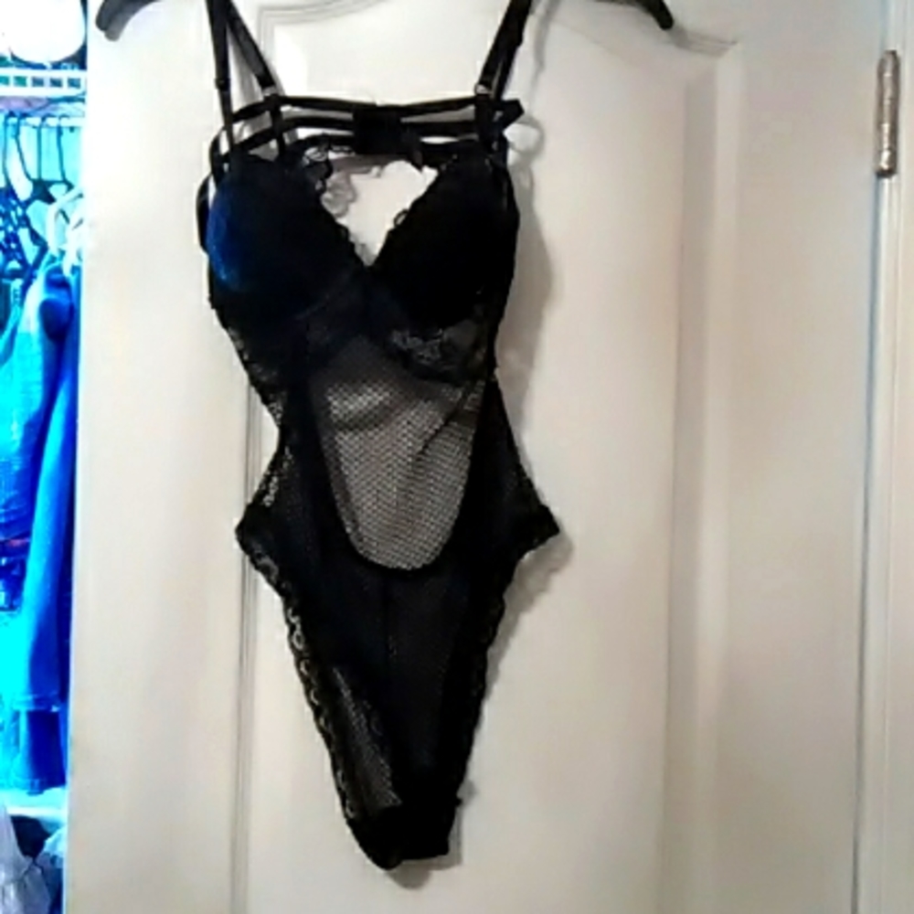 Black knitted and Lace women's lingerie teddie size small(extra gift)